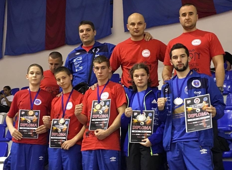 DOBOJ: Kik boks klub "Predator" uspješan u Odžaku   (FOTO)
