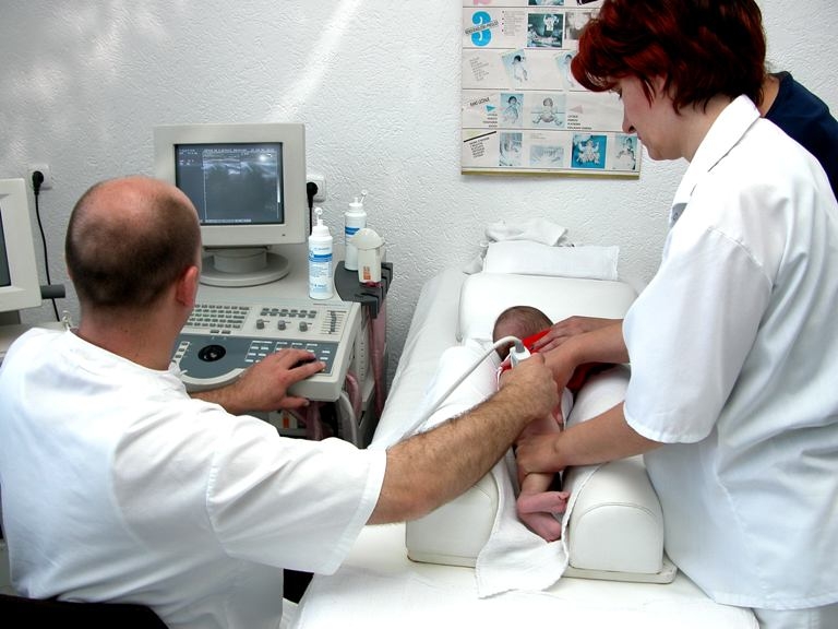 BOLNICA DOBOJ: Promjenjeni termini za pregled ultrazvuka kukova beba