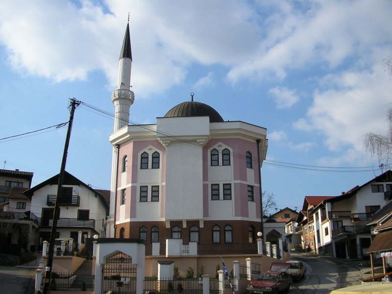 DOBOJ: Muslimani proslavljaju Ramazanski bajram