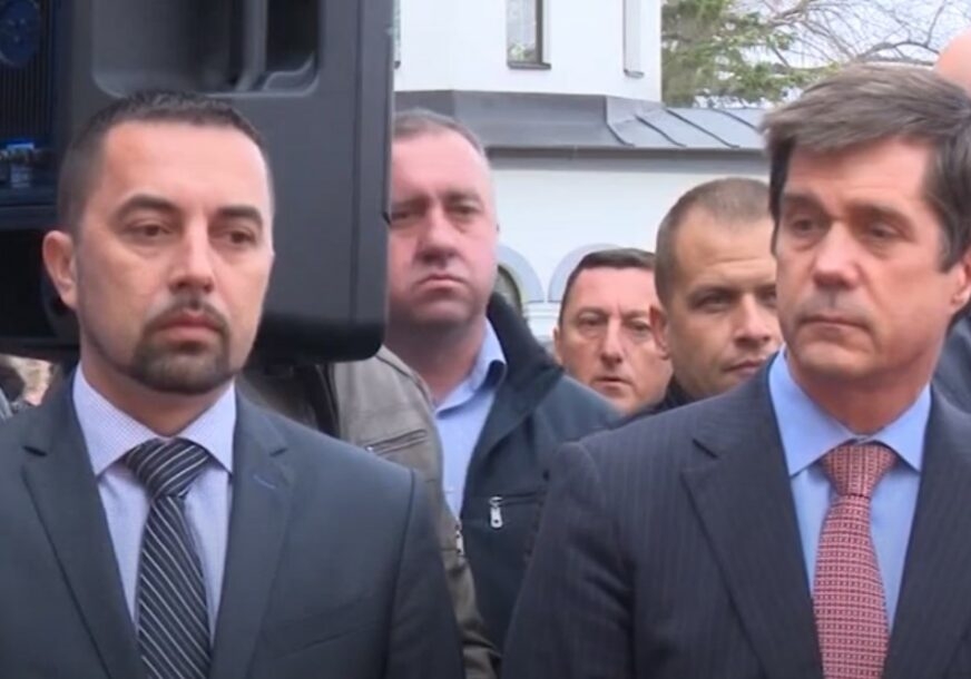 KO JE PREVARIO MJEŠTANE PODNOVLJA: Škola svečano otvorena prije 4 godine, a đaci još nisu kročili u nju