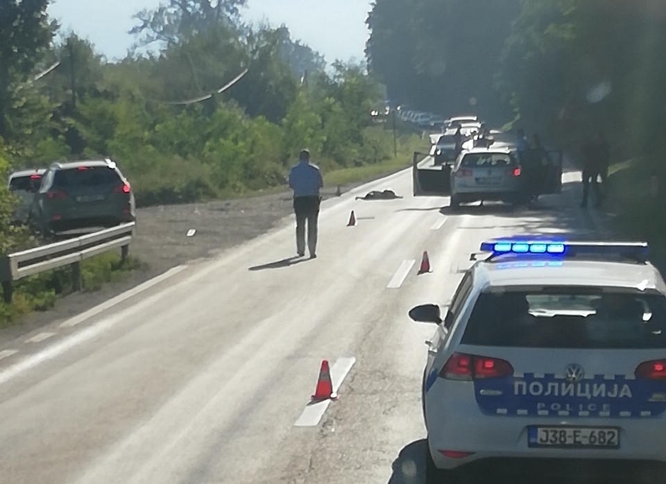 DOBOJ: Udaren pješak u Rudanci, saobraćaj obustavljen