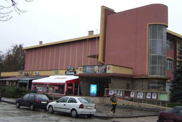 DOBOJ: Sutra akademija "Egzodus i trajanje"