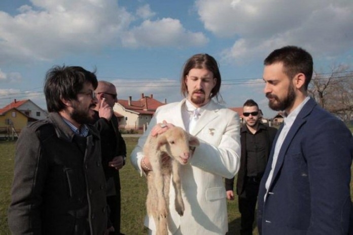 DOBOJLIJE U POTRAZI ZA SVOJIM PRELETAČEVIĆEM: “Fala svjema” po uzoru na Belog