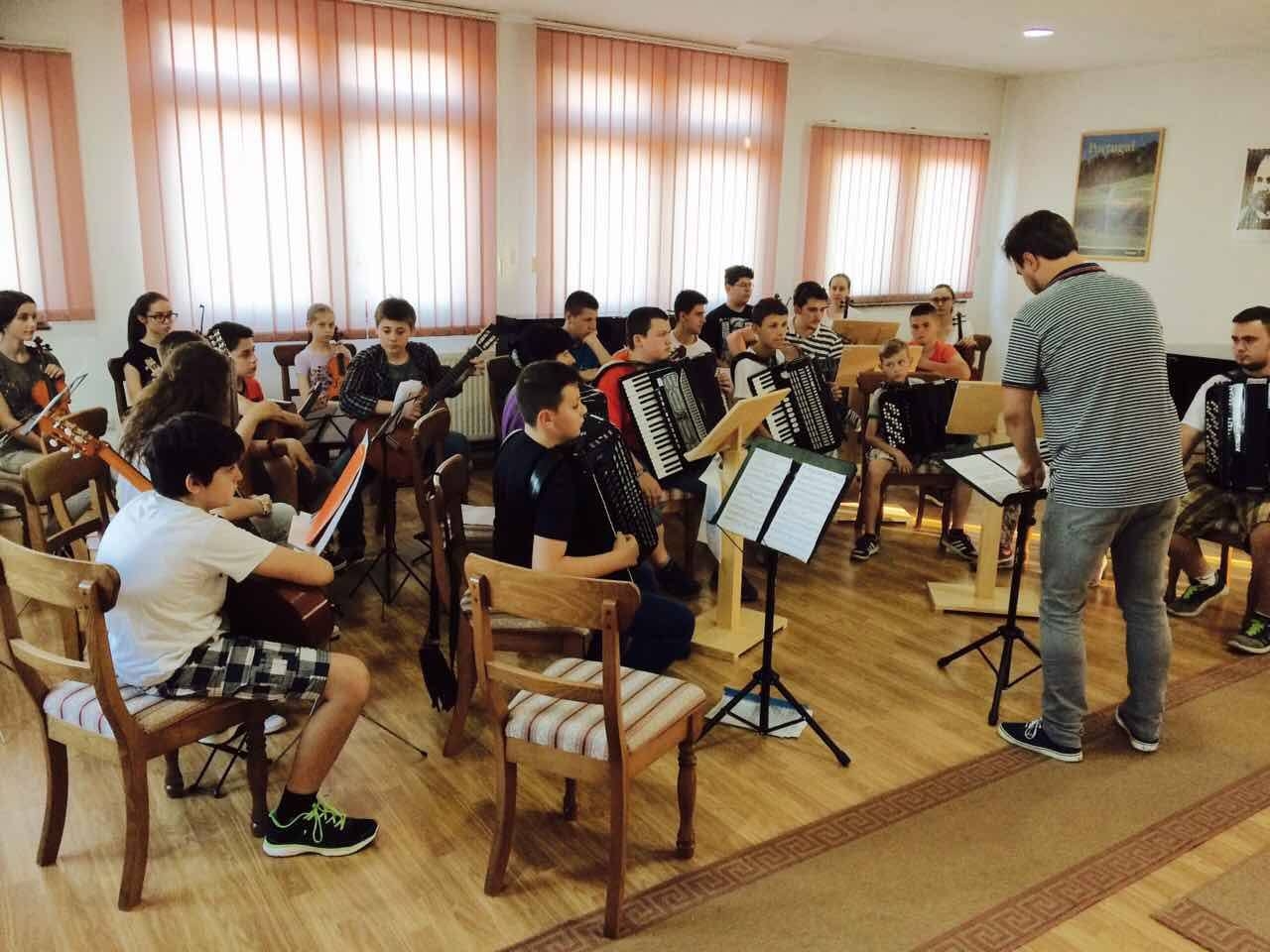 DOBOJSKI INFO NAJAVLJUJE: Završni koncerti muzičke škole „Markos Portugal“