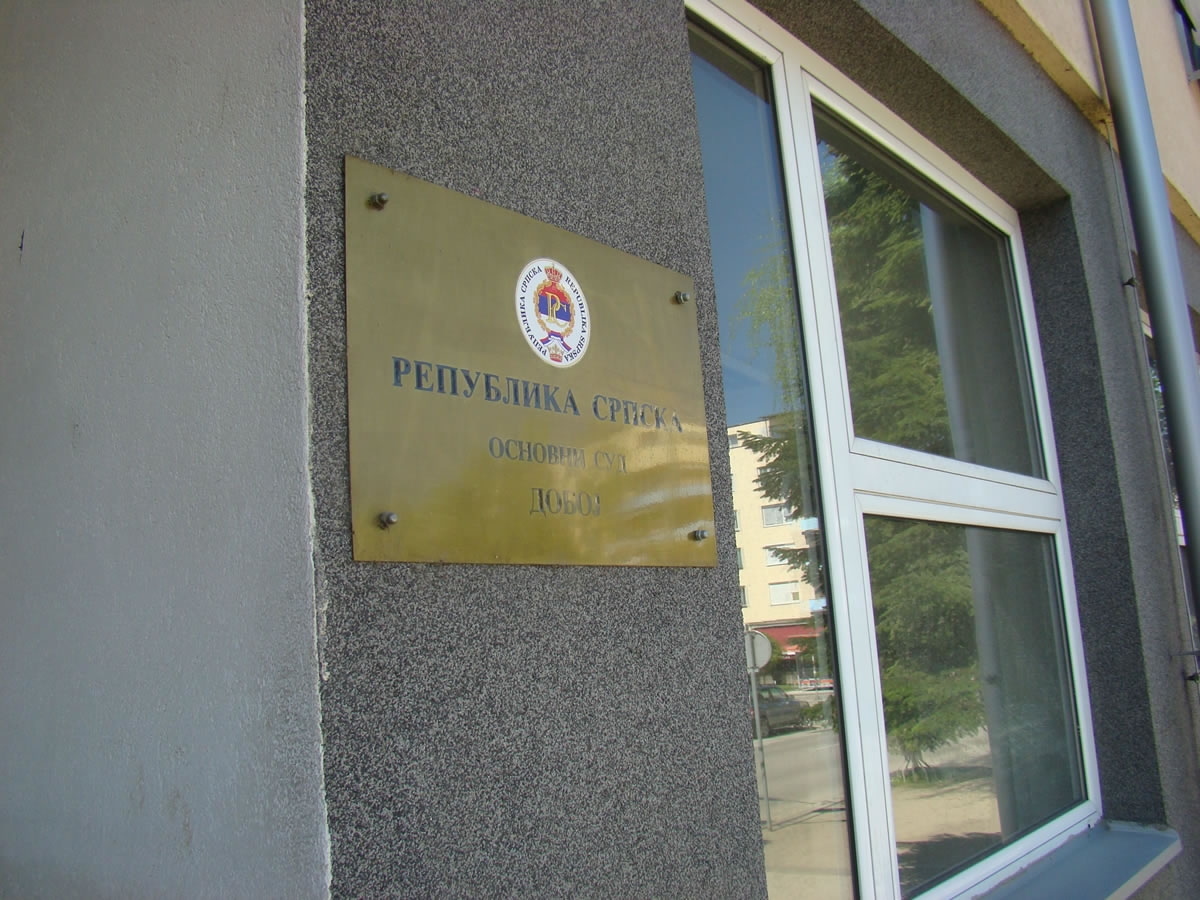 DOBOJ: Potvrđena optužnica za nasilničko ponašanje i neovlaštenu trgovinu drogom