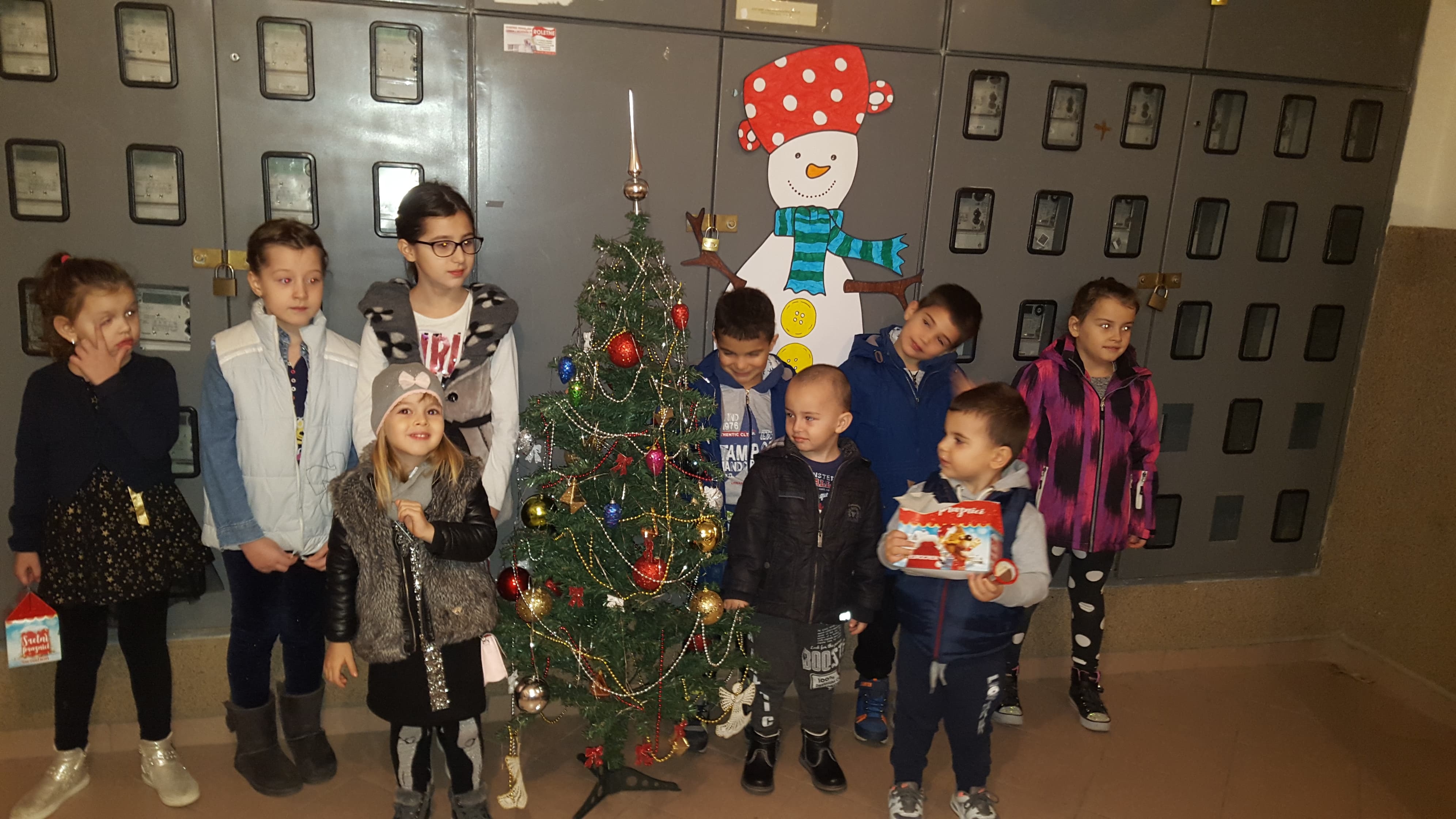 OKOM KAMERE: Kad se komšije slože, sve se može (FOTO)
