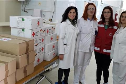 DOBOJ: Uručeni paketi za porodilje (FOTO)