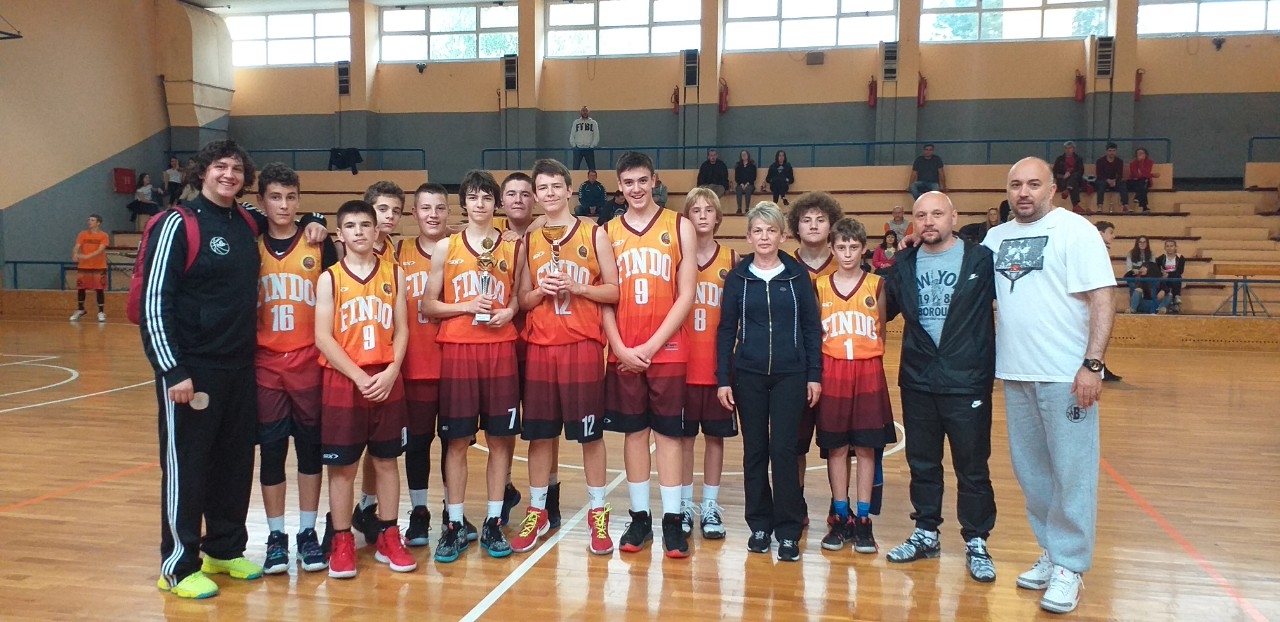 DOBOJ: Košarkaši KK "FinDo" na turniru u Prnjavoru (FOTO)