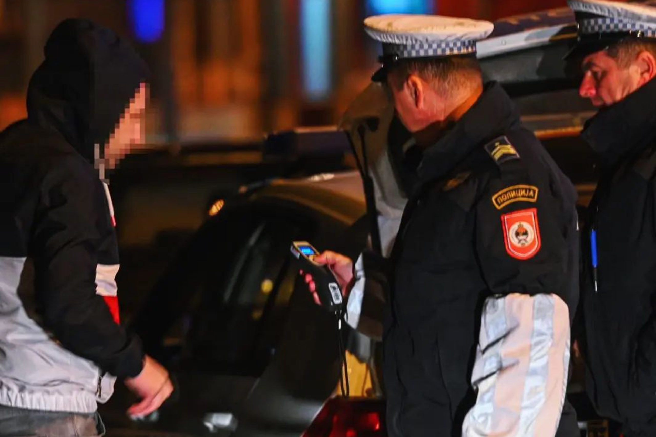 DOBOJ: Uhapšeno 14 lica zbog alkohola i droge