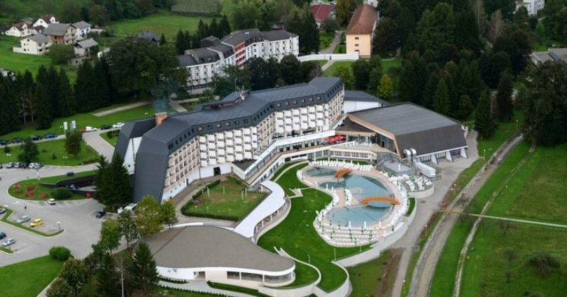 TRAŽE VAUČERE CELE GODINE: Ugostitelji i turistički sektor u nezavidnoj situaciji i apeluju na vladu Republike Srpske