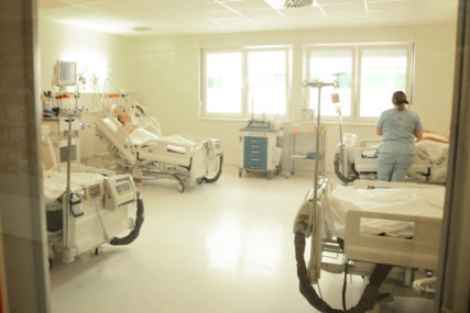 PREMINULO 18 ZARAŽENIH Na virus korona pozitivno još 230 ljudi u Srpskoj