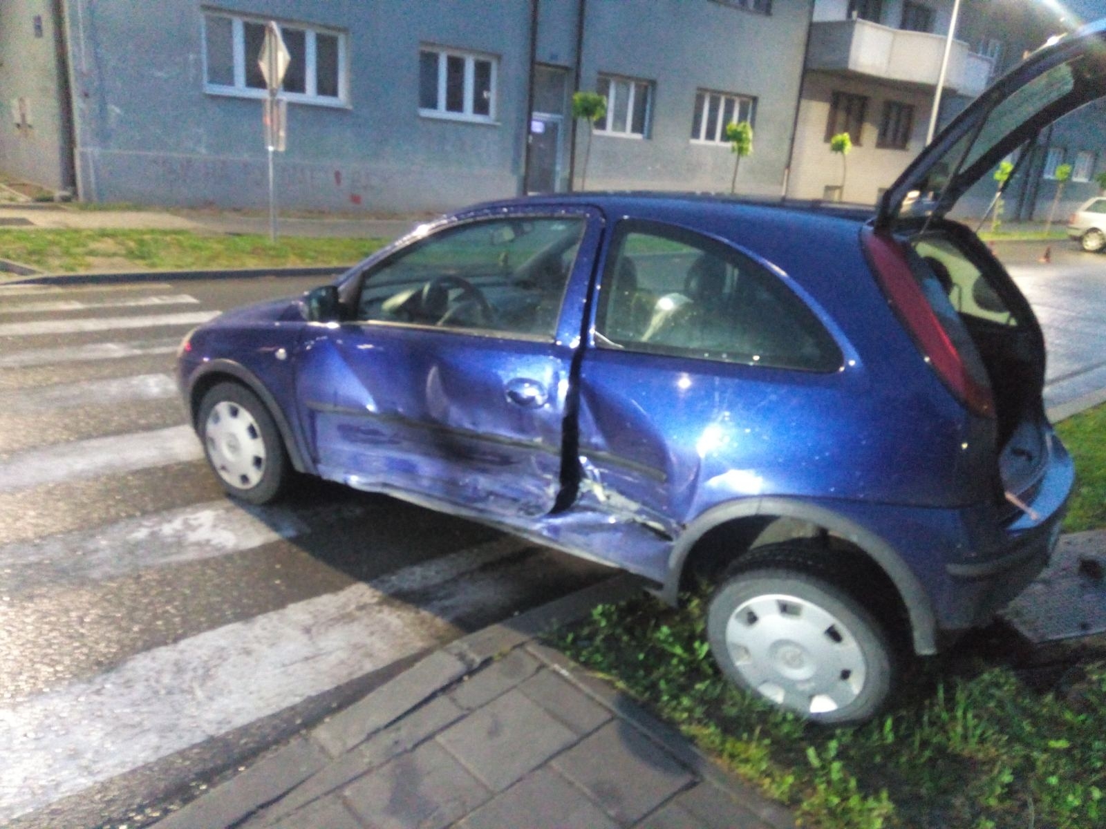 UKLETA RASKRSNICA: Ponovo saobraćajni udes na famoznoj raskrsici (FOTO) (VIDEO)