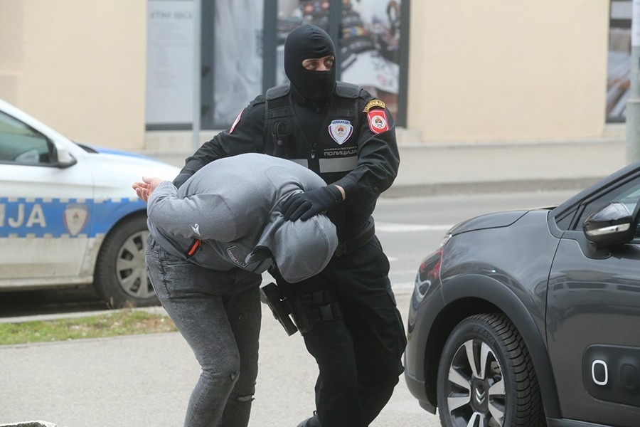 DOBOJ: Uhapšen pljačkaš kladionice iz Modriče