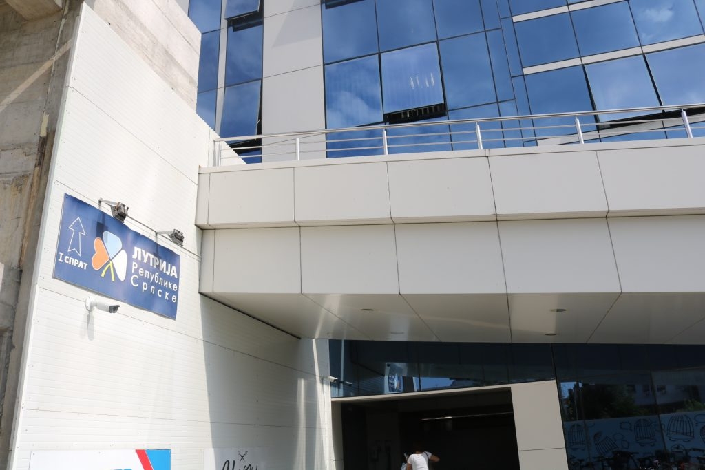 Građani Srpske žiranti za milionski kredit „Lutrije“