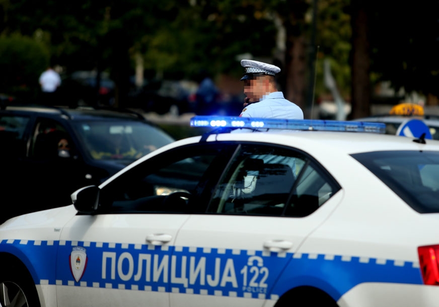 DOBOJ: Ukrao bankovnu karticu, pa uplaćivao na račun u kladionici