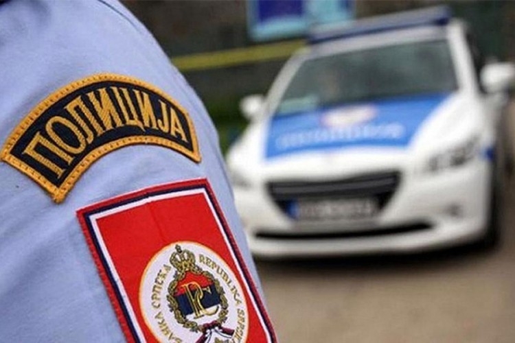 DOBOJ: Ukraden moticikl "jamaha"