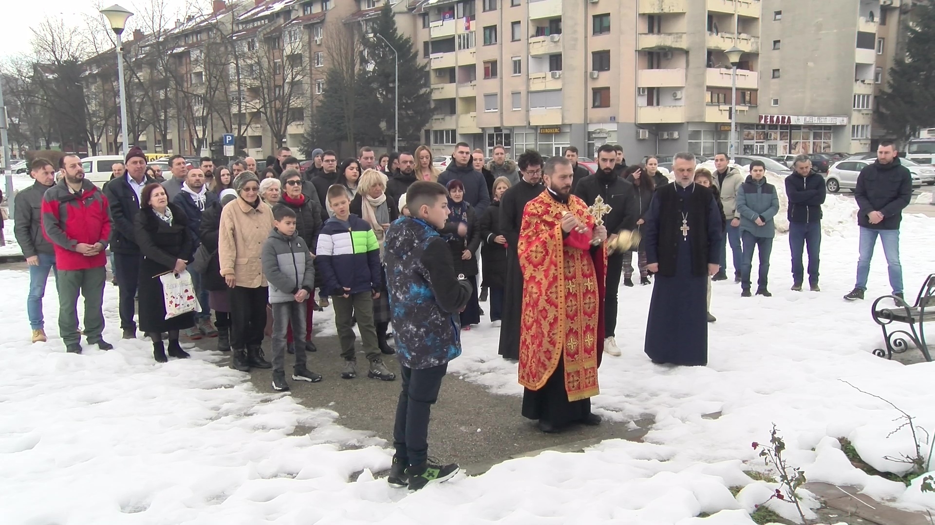 DOBOJ: Služen pomen Spomenku Gostiću najmlađem borcu VRS