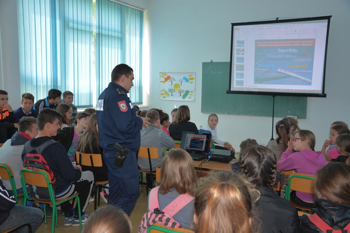 DOBOJ: Edukativna predavanja za učenike Osnovne škole u Sjenini Rijeci