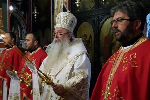 DOBOJ: Liturgijom nastavljeno obilježvanje 100 godina od internacije Srba