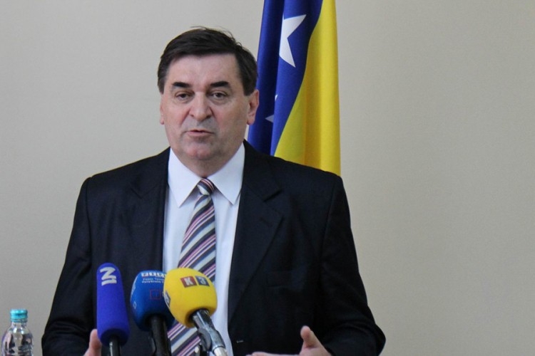 DOBOJ: Policija traži onog ko je prijetio Obrenu Petroviću