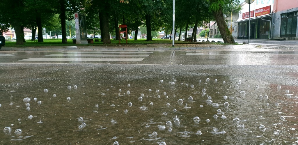 VRIJEME: Danas oblačno uz padavine