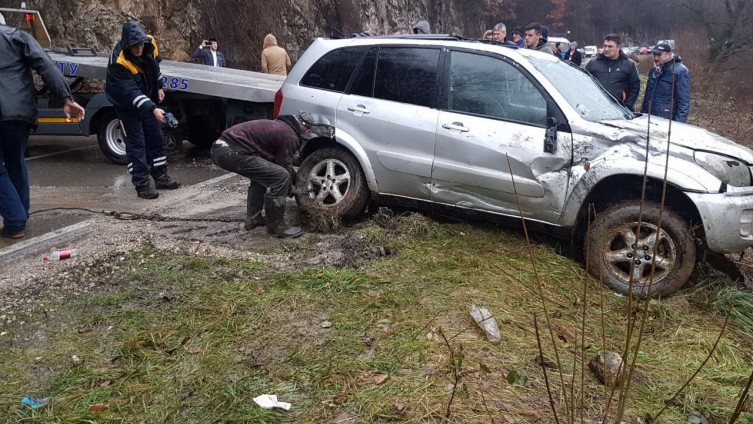 DOBOJ: Poslije slijetanja u rijeku Spreču, troje ozlijeđenih putnika napustilo dobojsku bolnicu