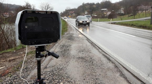 DOBOJ: Dozvoljenu brzinu prekoračilo 536 vozača