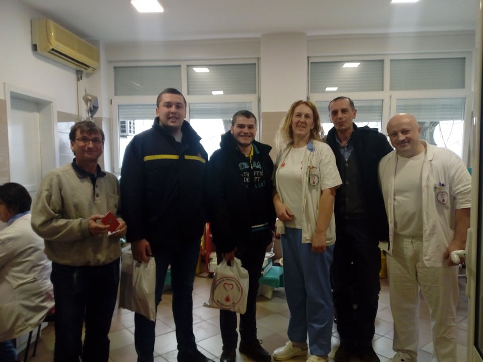 DOBOJ: Poštari darovali krv