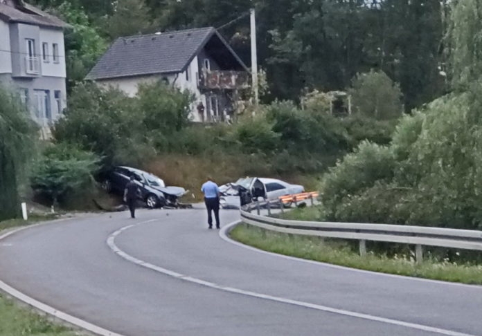 DOBOJ: Jedno maloljetno lice zadobilo teške, a jedno lakše povrede u saobraćajnoj nezgodi
