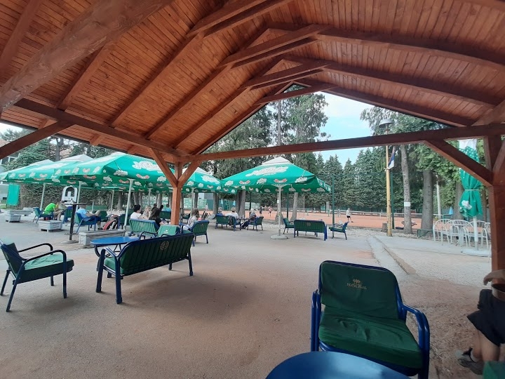 OGLAS ZA POSAO: Potreban konobar/konobarica Kafe baru TENNIS