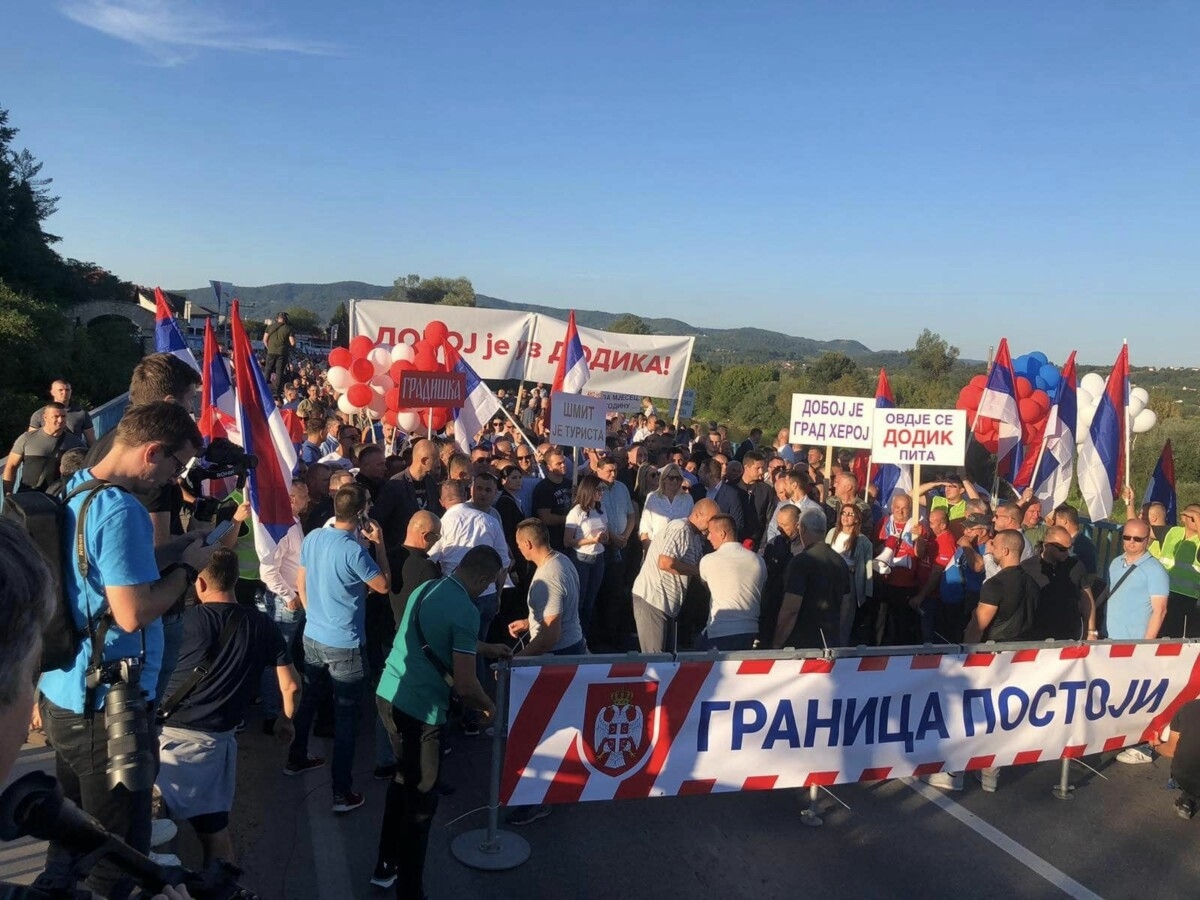ZENICA: Utvrđuje se identitet lica koja su u Jelahu presrela kolonu nakon skupa "Granica postoji"