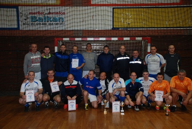 DOBOJ: Turnir u malom fudbalu i stonom tenisu (FOTO)