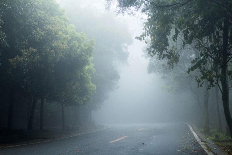 PUTEVI: Magla na većini pravaca