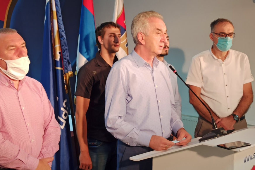 DOBOJ: Šarović raspustio gradski odbor SDS-a, oni to ne prihvataju