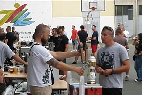 DOBOJ: Održan prvi festival zanatskog piva (FOTO)