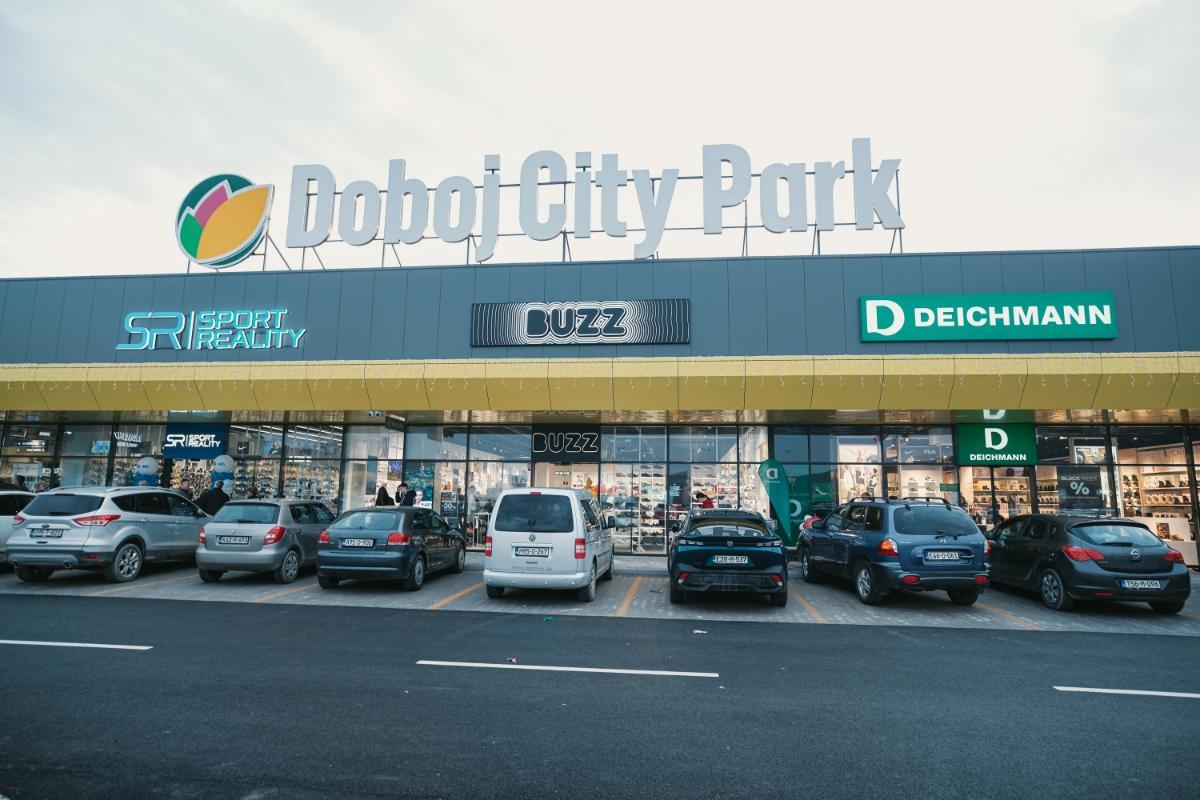 UZ SVEČANI PROGRAM I KONCERT OTVOREN DOBOJ CITY PARK