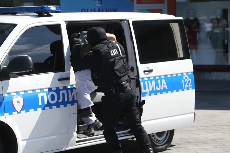 HAPŠENJE U DOBOJU! Otkrivena opojna droga i uhapšeni osumnjičeni u operaciji "Pijeskovi"!