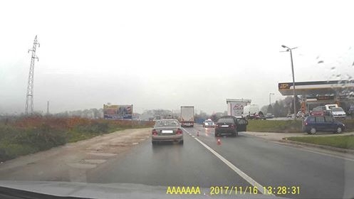 OKO KAMERE: Jedno lice teško povrijeđeno u sudaru dva vozila