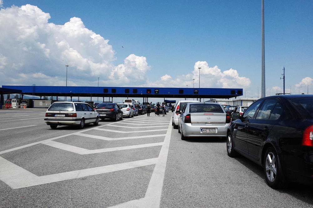 Gužva na granici sa Hrvatskom, Srbijom i Crnom Gorom