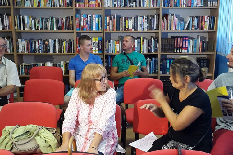 DOBOJ: Odlazak u institucije mučenje za gluve osobe