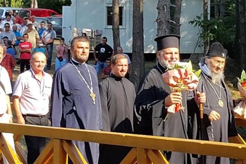 VOZUĆA: Počela Sveta arhijerejska liturgija