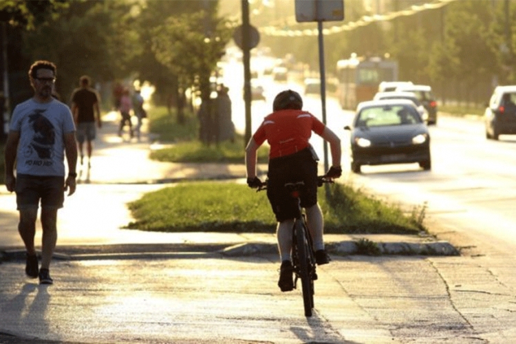 PUTEVI: Povećan broj biciklista i motociklista na putevima