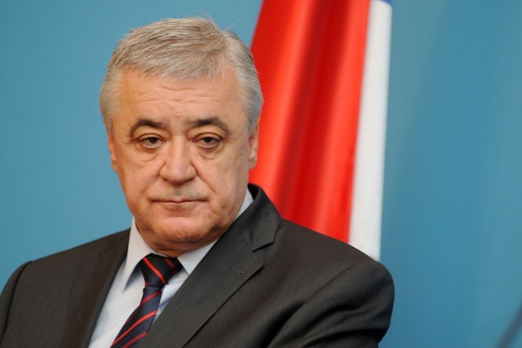 SAMOVOLJA PREDSJEDNIKA BORS-a: Savčić nikom ne polaže račune