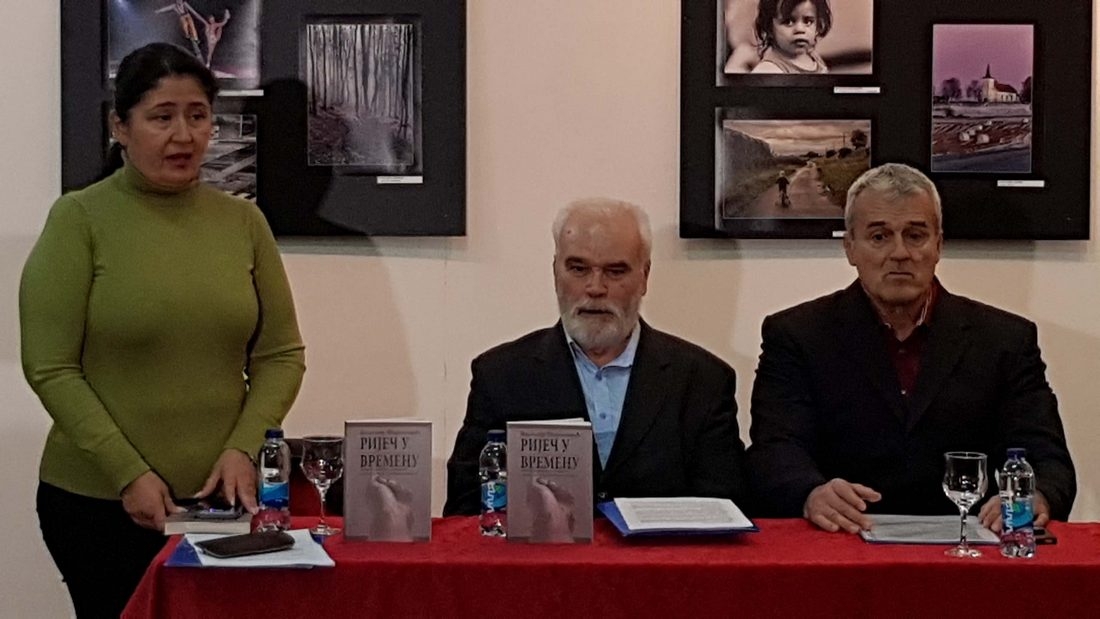 DOBOJ: Promovisana knjiga "Riječ u vremenu" Vasilija Šajinovića