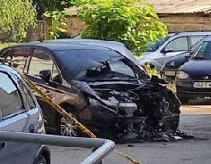 ZBOG POŽARA PRIVEDENI MLADIĆI: Dobojska policija rasvetlila paljevinu automobila poznatog bodi-bildera