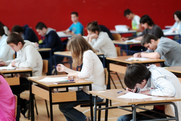 Pripremanje terena za malu maturu