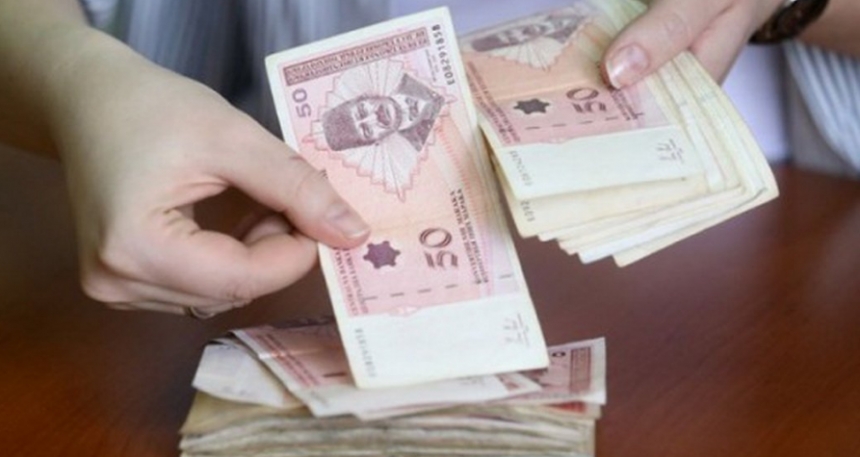 KOLIKE SU PLATE "BUDŽETLIJA" U SRPSKOJ: Policajcu 1.200, inspektoru 1.800, profesoru i doktoru oko 2.300 KM