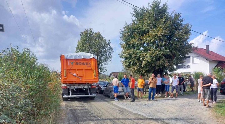 NIKO NE ČUJE STANOVNIKE BISTRICE: Nelegalno iskopavaju ugalj, uništavaju selo i nikoga nije briga