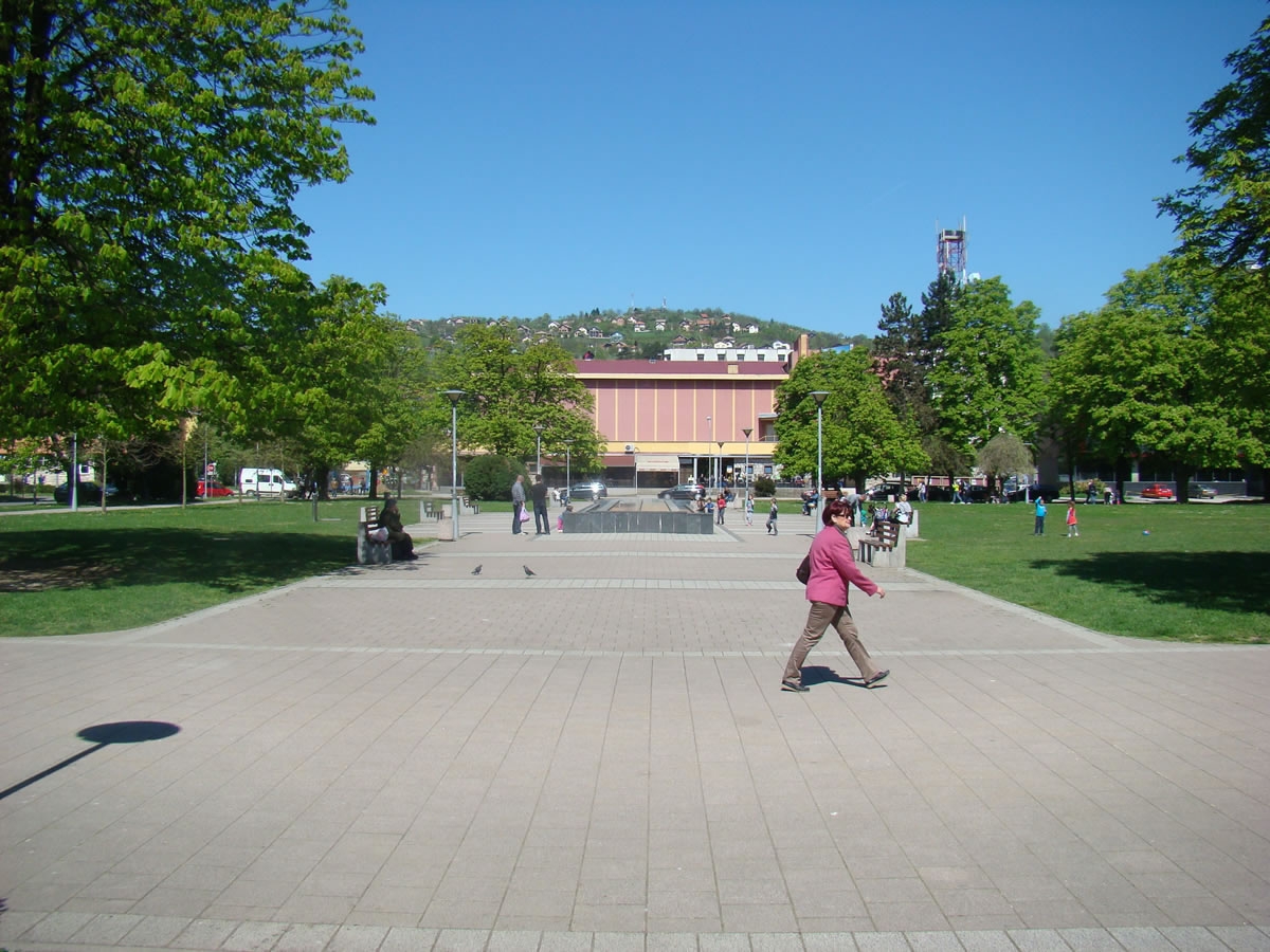 DOBOJ: Od večeras projekcije filmova na otvorenom