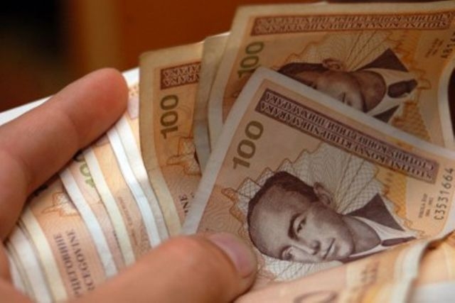 REPUBLIKA SRPSKA: Decembarska neto plata 834 km